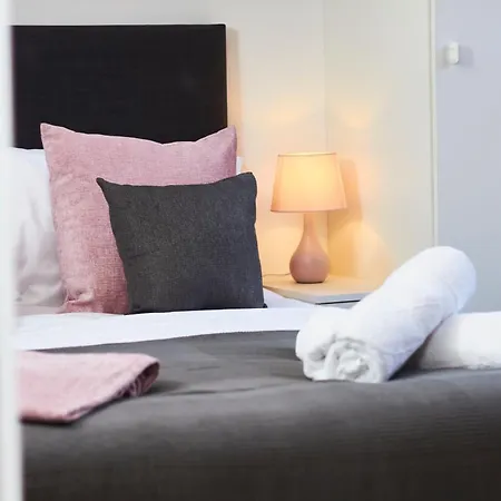 Sleek Manhattan Style In Apartamento *