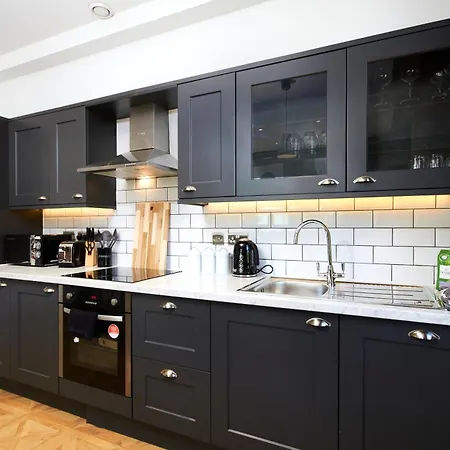 Sleek Manhattan Style In Apartamento *