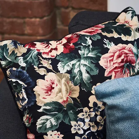 Sleek Manhattan Style In 公寓 *